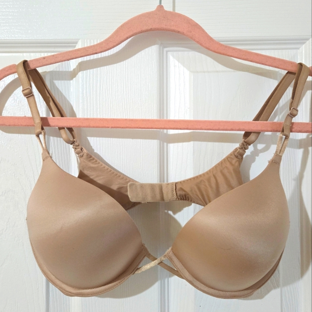 Victoria's Secret Bombshell Add-Two-Cup nude bra 34C